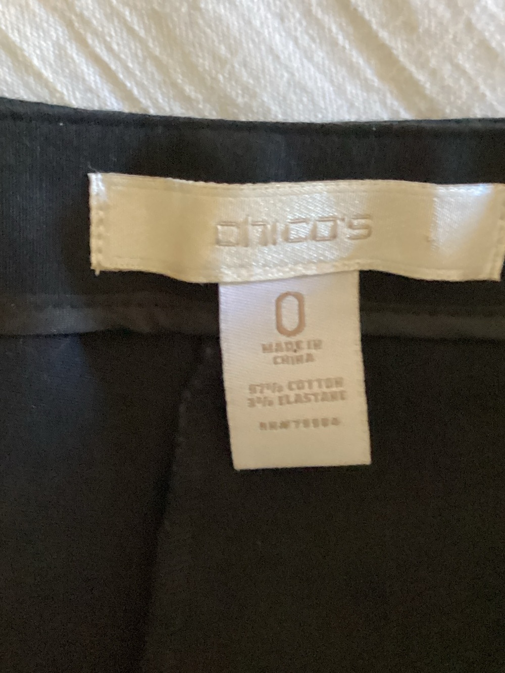 Chico's Black Cropped Dress Capris - Picture 3 of 3